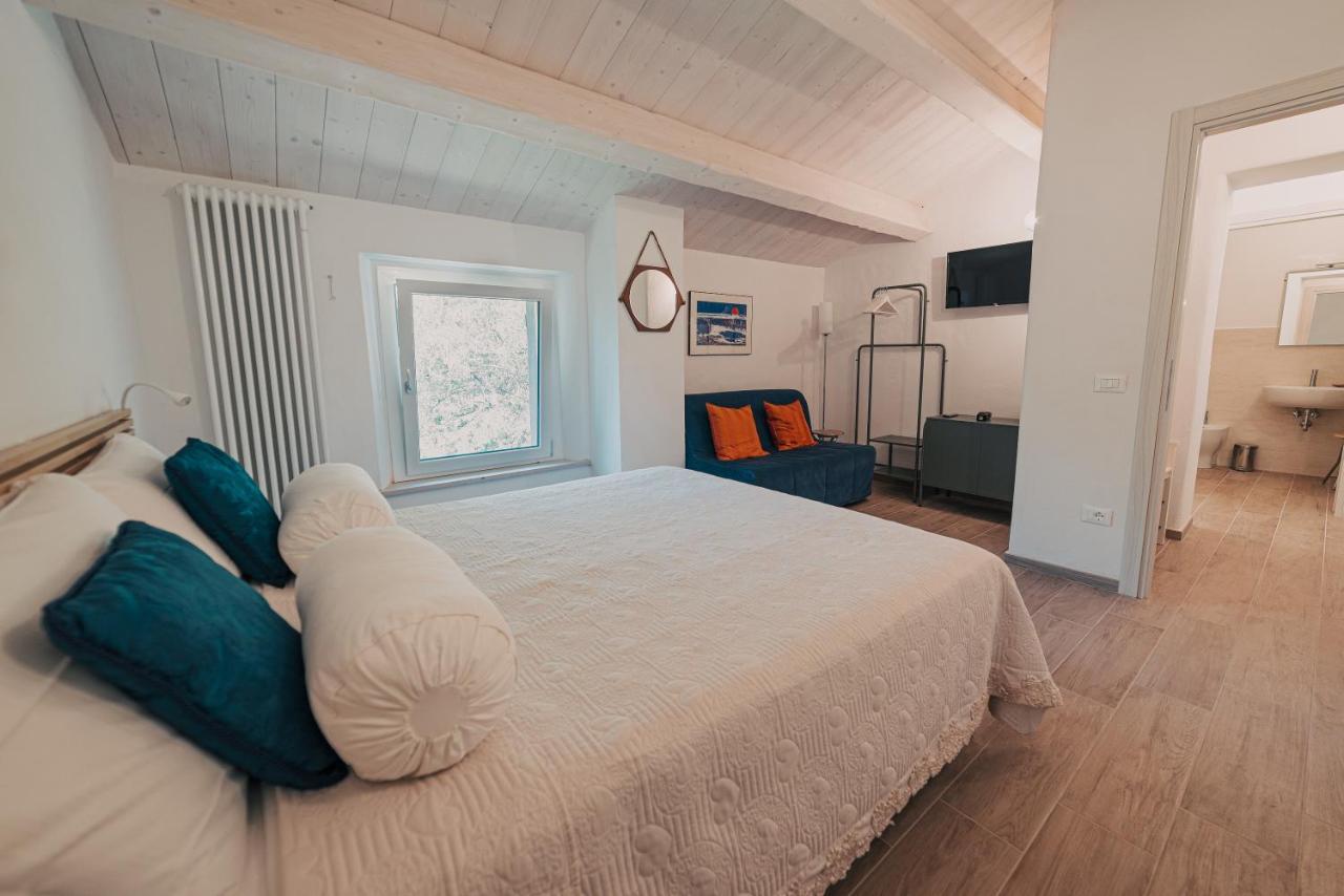 Casale Di Nicolo Apartment อูร์บีโน ภายนอก รูปภาพ