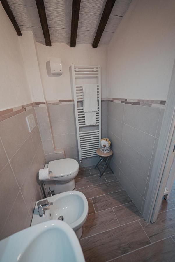 Casale Di Nicolo Apartment อูร์บีโน ภายนอก รูปภาพ