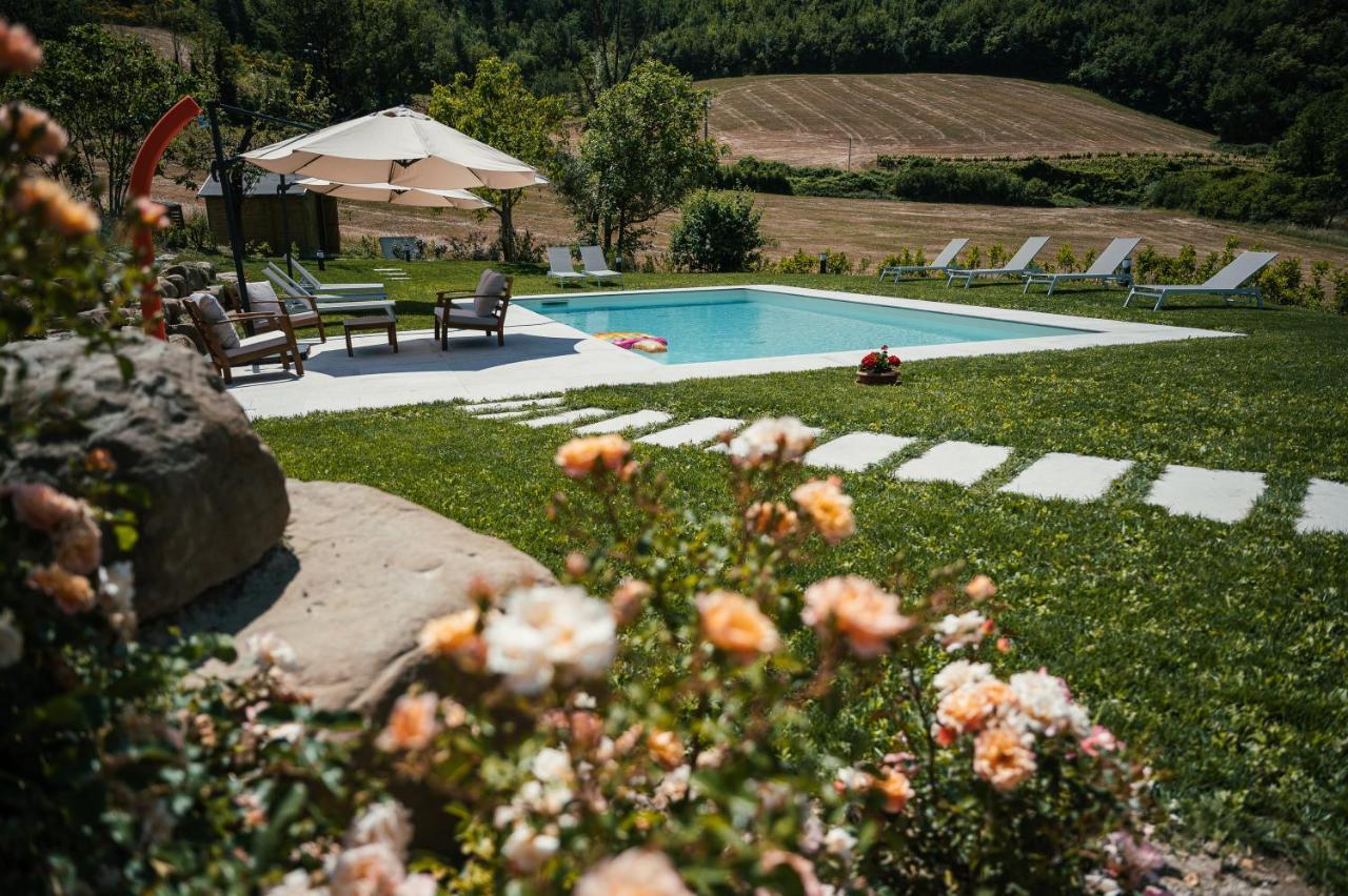 Casale Di Nicolo Apartment อูร์บีโน ภายนอก รูปภาพ