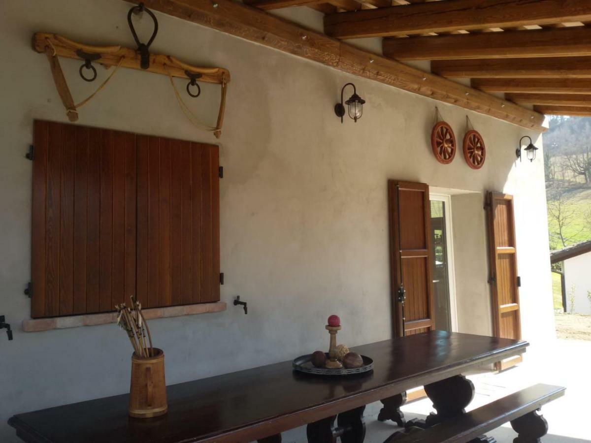 Casale Di Nicolo Apartment อูร์บีโน ภายนอก รูปภาพ